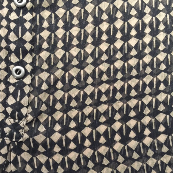 Banana Republic Sheer Blouse - Picture 4 of 5